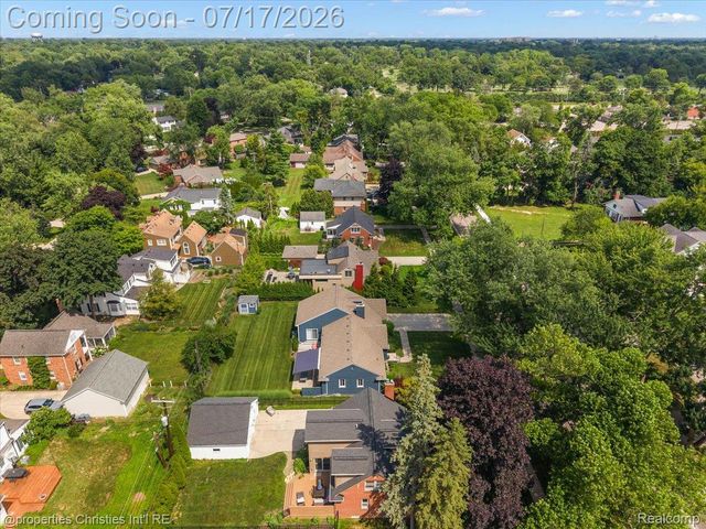 18244 Beverly Road, Beverly Hills Village, MI 48025