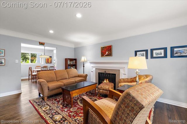 18244 Beverly Road, Beverly Hills Village, MI 48025