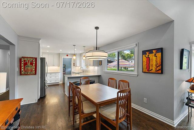 18244 Beverly Road, Beverly Hills Village, MI 48025