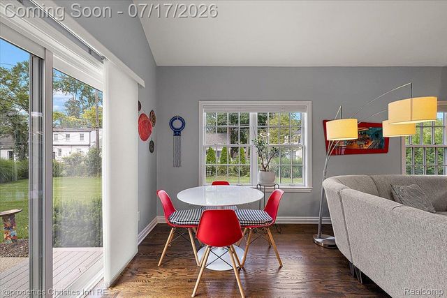 18244 Beverly Road, Beverly Hills Village, MI 48025
