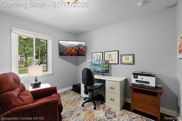 18244 Beverly Road, Beverly Hills Village, MI 48025