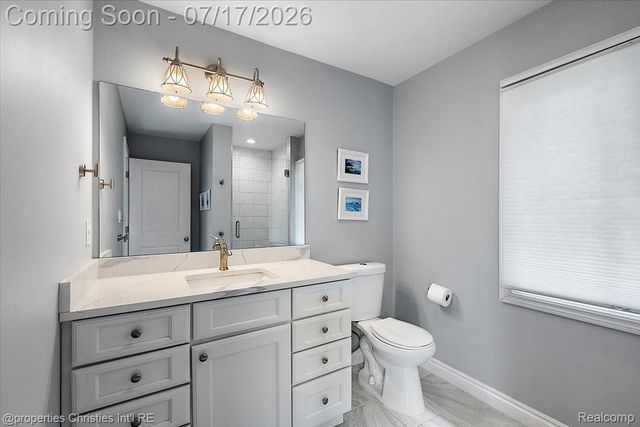 18244 Beverly Road, Beverly Hills Village, MI 48025