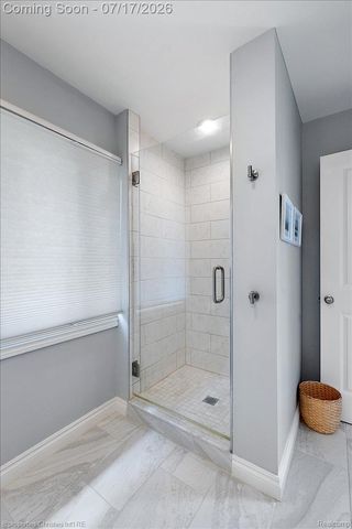 18244 Beverly Road, Beverly Hills Village, MI 48025