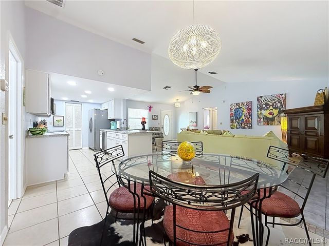 8422 W Bradshaw Street, Homosassa, FL 34448