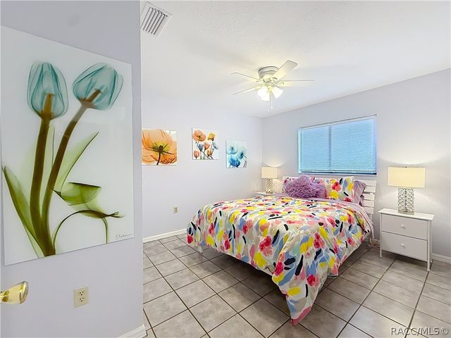 8422 W Bradshaw Street, Homosassa, FL 34448