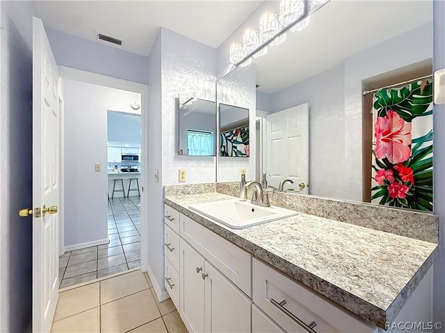 8422 W Bradshaw Street, Homosassa, FL 34448