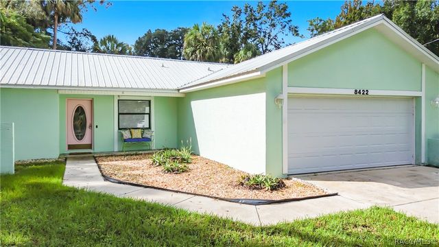 8422 W Bradshaw Street, Homosassa, FL 34448