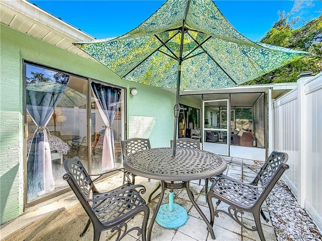 8422 W Bradshaw Street, Homosassa, FL 34448