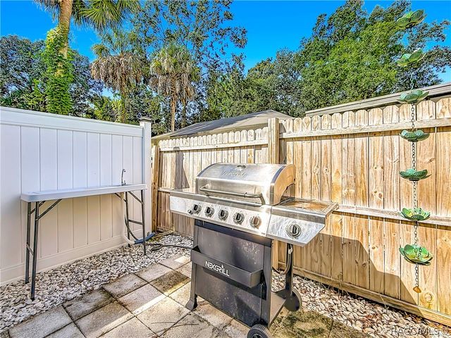 8422 W Bradshaw Street, Homosassa, FL 34448