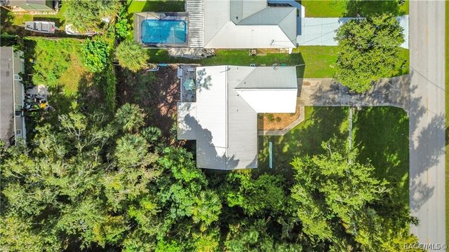 8422 W Bradshaw Street, Homosassa, FL 34448