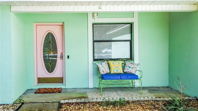 8422 W Bradshaw Street, Homosassa, FL 34448