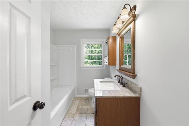 6556 Glenwood Drive, Douglasville, GA 30135