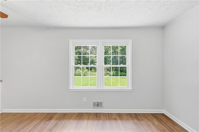 6556 Glenwood Drive, Douglasville, GA 30135