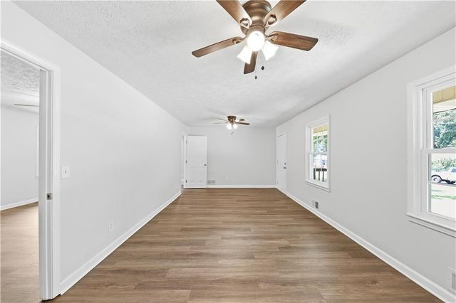 6556 Glenwood Drive, Douglasville, GA 30135