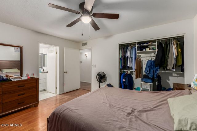 8802 N NEW WORLD Drive, Glendale, AZ 85302