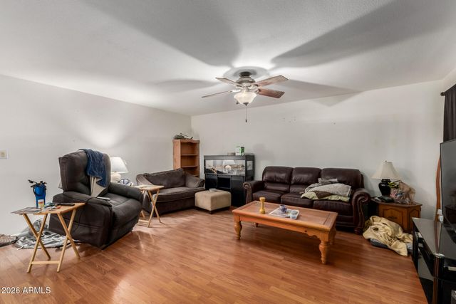 8802 N NEW WORLD Drive, Glendale, AZ 85302