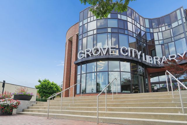 2564 Bryan Circle, Grove City, OH 43123