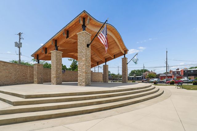 2564 Bryan Circle, Grove City, OH 43123