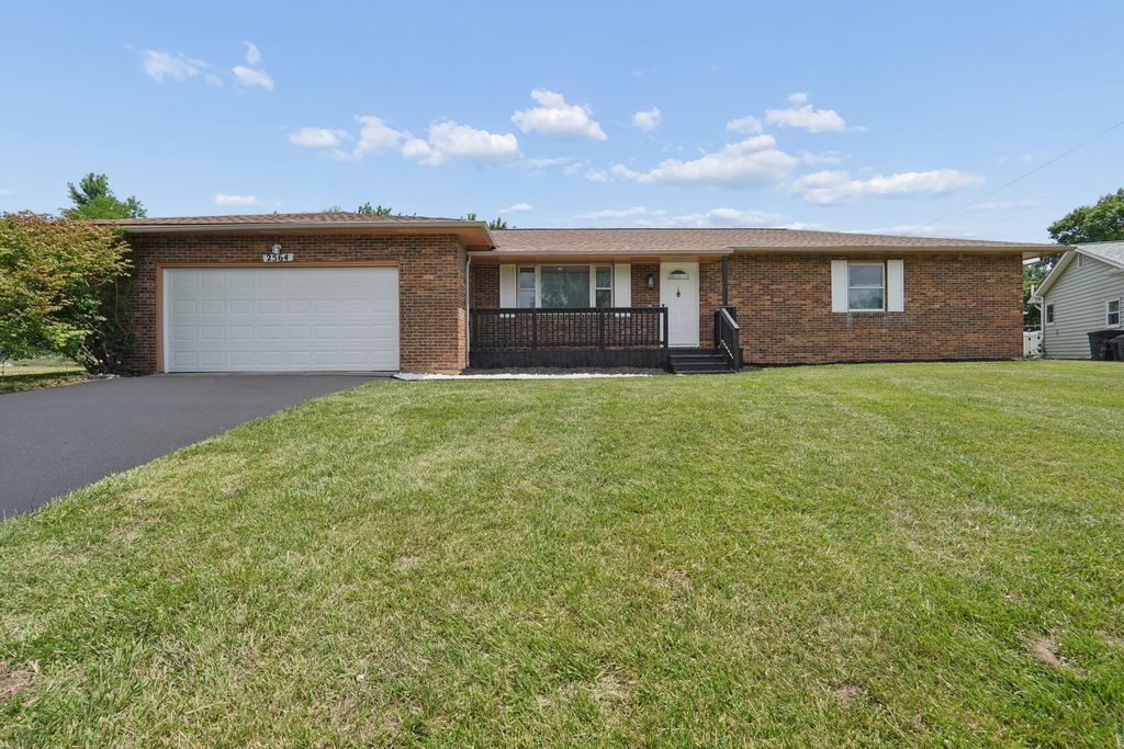 2564 Bryan Circle, Grove City, OH 43123