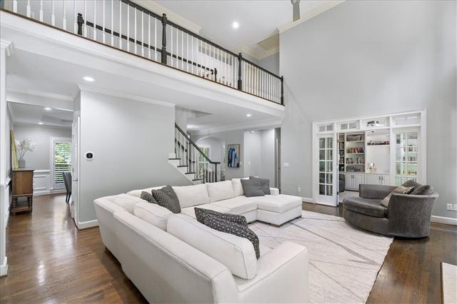 525 Woodmoore Court, Atlanta, GA 30342