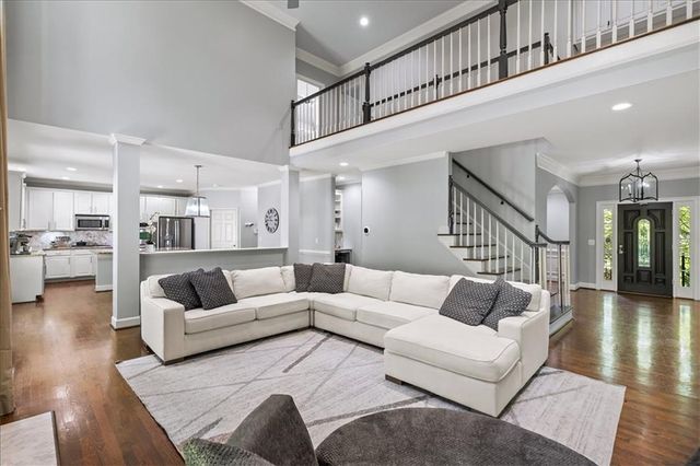 525 Woodmoore Court, Atlanta, GA 30342