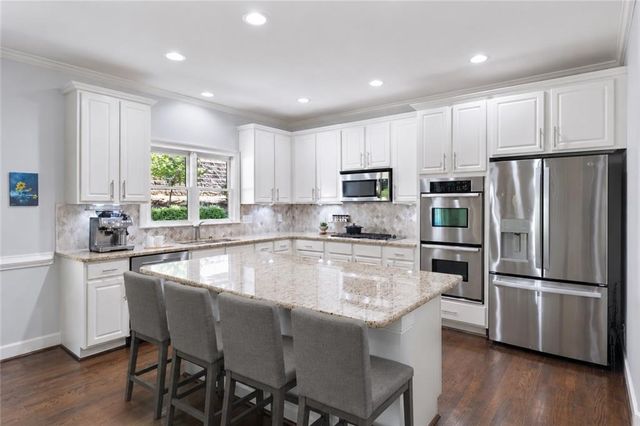 525 Woodmoore Court, Atlanta, GA 30342