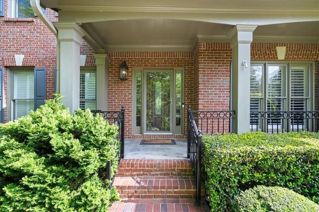 525 Woodmoore Court, Atlanta, GA 30342