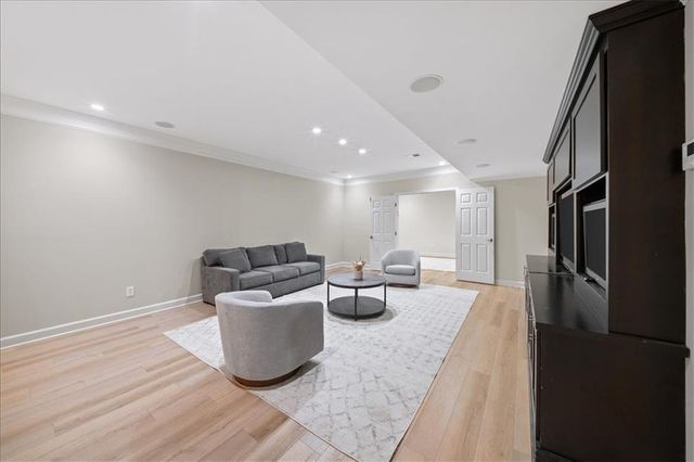 525 Woodmoore Court, Atlanta, GA 30342