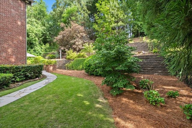 525 Woodmoore Court, Atlanta, GA 30342