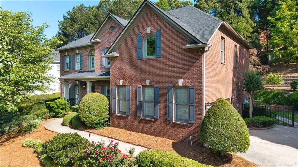 525 Woodmoore Court, Atlanta, GA 30342