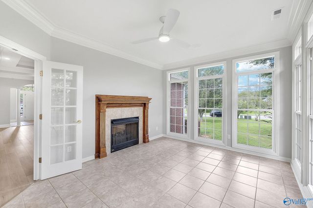 1507 NE Crown Pointe Drive, Hartselle, AL 35640