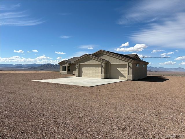 8054 E Darius Drive, Kingman, AZ 86401