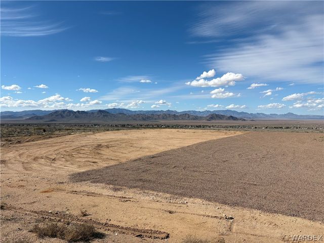 8054 E Darius Drive, Kingman, AZ 86401