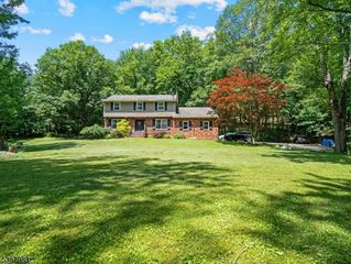 348 W Mountain Rd, Sparta Twp., NJ 07871