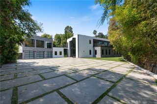 4653 Vanalden Avenue, Tarzana, CA 91356