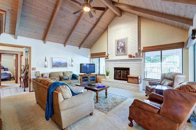 8315 N 4th Street, Fresno, CA 93720