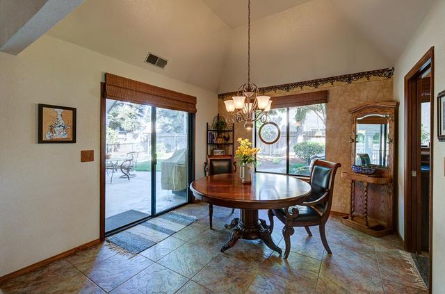 8315 N 4th Street, Fresno, CA 93720