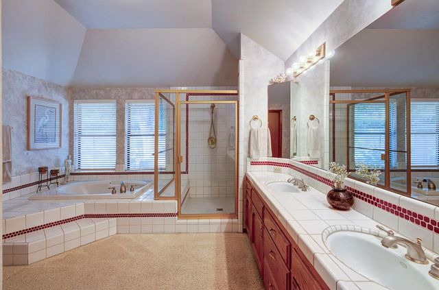 8315 N 4th Street, Fresno, CA 93720