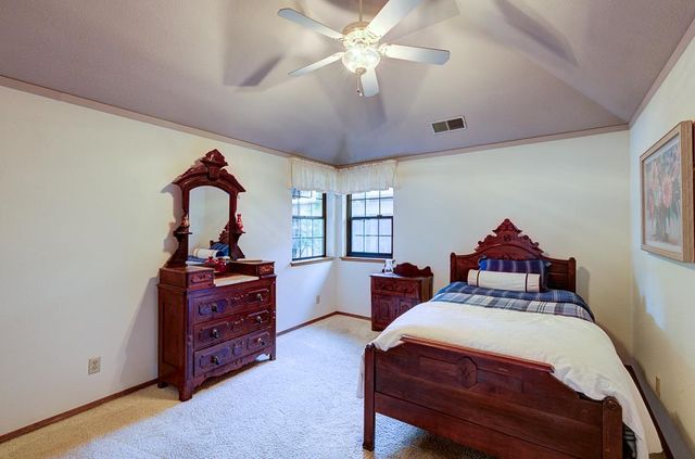 8315 N 4th Street, Fresno, CA 93720