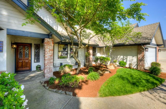 8315 N 4th Street, Fresno, CA 93720