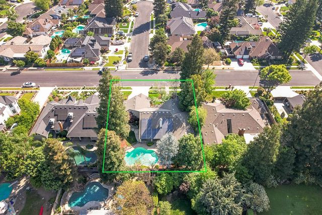 8315 N 4th Street, Fresno, CA 93720