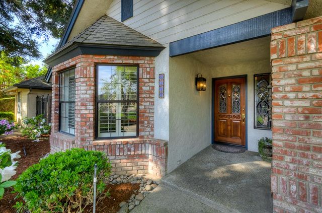 8315 N 4th Street, Fresno, CA 93720