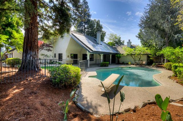 8315 N 4th Street, Fresno, CA 93720