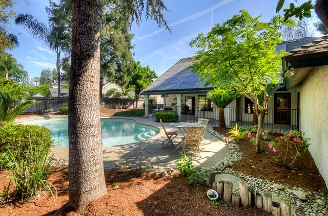 8315 N 4th Street, Fresno, CA 93720