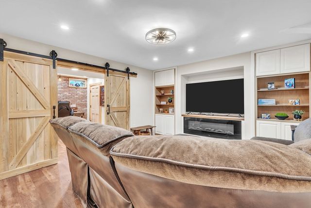 72 Chicopee St, Granby, MA 01033