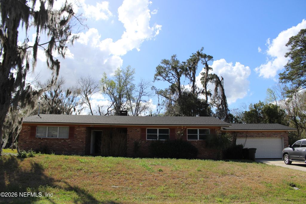 1806 MEMORY Lane, Jacksonville, FL 32210