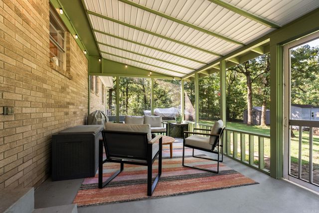 611 Sherwood Avenue, Sherwood, AR 72120
