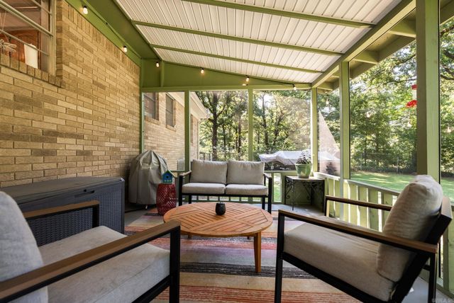 611 Sherwood Avenue, Sherwood, AR 72120