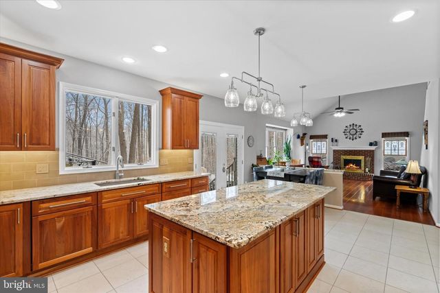 12524 PHILMONT DR, Herndon, VA 20170