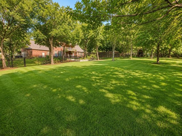 618 Oak Tree Cove, Cedar Hill, TX 75104